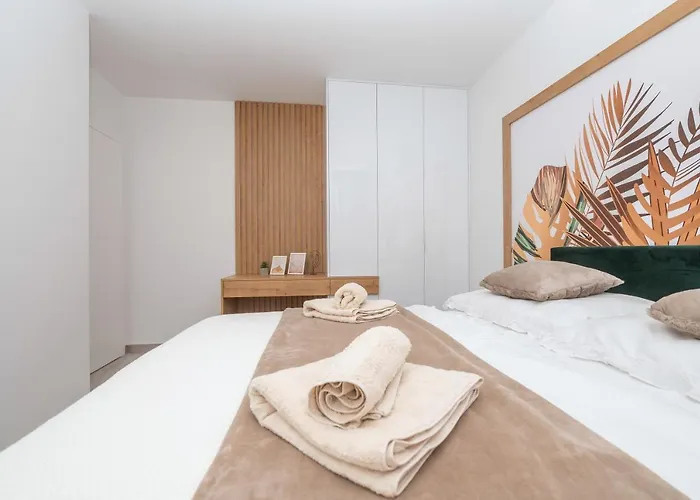 Luxury Sweet&shine Sea&city View ماكارسكا